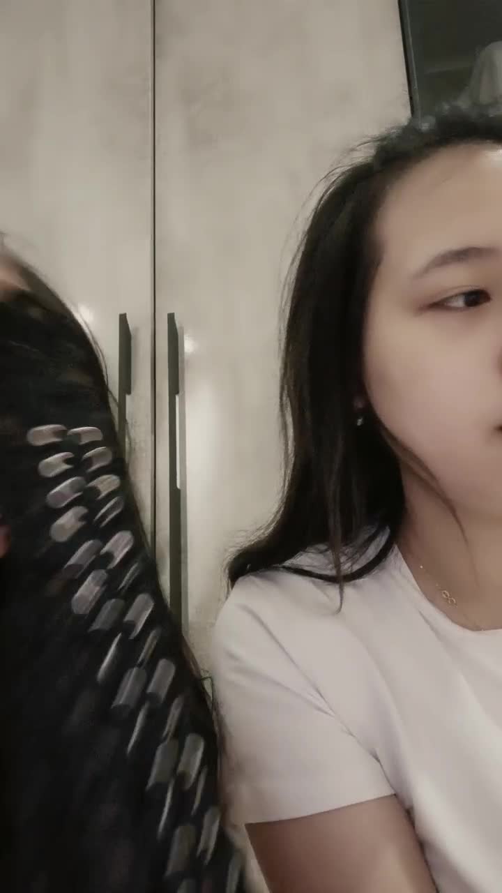 2021-08-25-00-51-32小小小小的