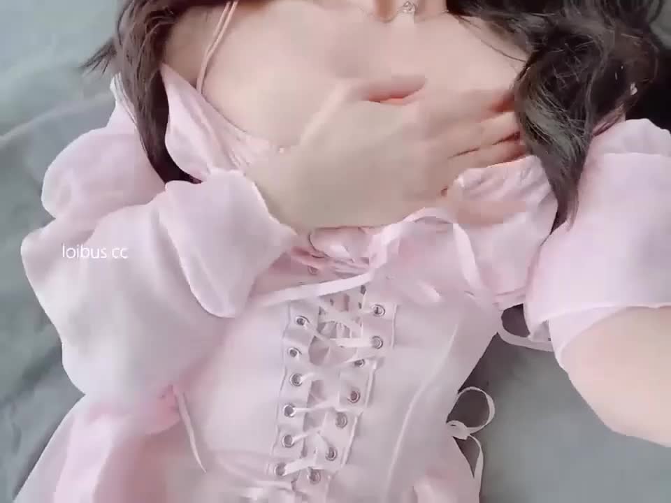 #自慰 #女性高潮 #偷拍自拍 #素人 #无毛粉嫩白
淑女裙