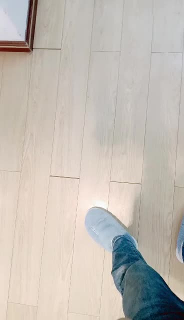 ri.bi-【剧情演绎】勾引小嫂子不成，直接强上 被大鸡巴插入的瞬间就老实了，老实淫叫挨艹！微露脸！