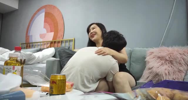 #淫语 #射精 #淫叫 #骚逼 #挑逗
最爱绿茶婊丰满