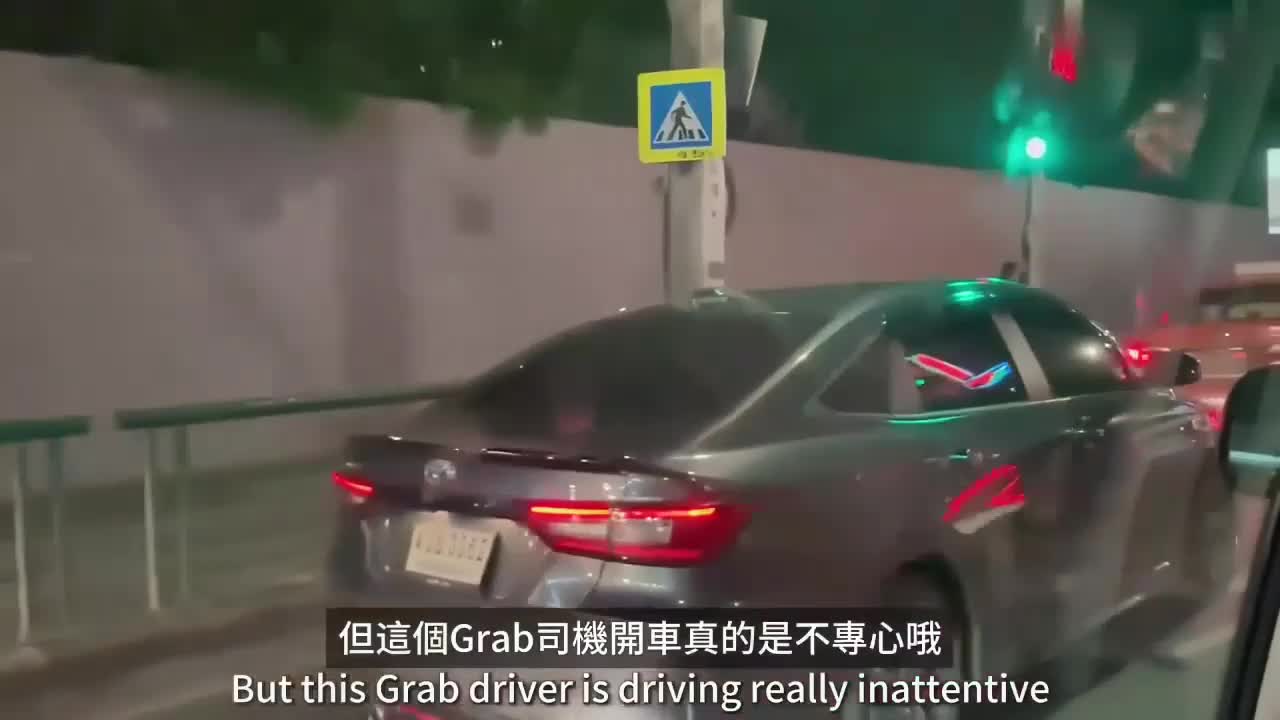 #淫语 #射精 #淫叫 #骚逼 #挑逗
国内玩腻了花点钱去泰国寻欢没想到泰国妹这么骚