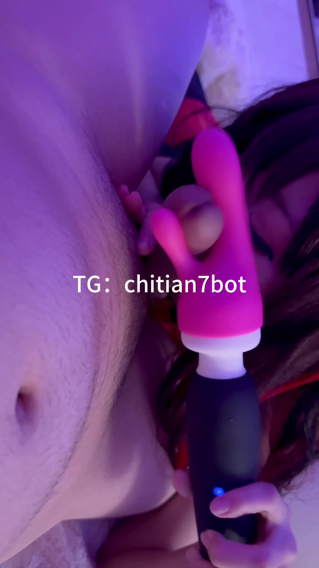 ri.bi-电报群极品女菩萨，新晋Coser潮喷处男杀手「池田」，狂三配合道具疯狂给同学吮吸牛牛！爽到爆炸了，本期这黑丝，纯纯烧鸡！