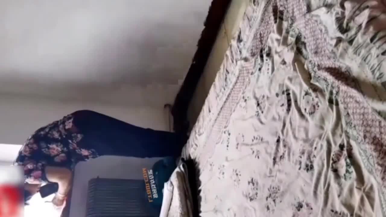 #熟女 #偷拍自拍 #素人 #业余真实 #狂插
真实农村公媳乱伦禁忌乱伦之恋突破道德沦陷七旬老爷爷找对儿媳妇存心生歹念