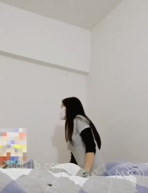 #乱伦 #口交 #偷拍自拍 #素人 #业余真实
海角钻石海角大神原出售21原创还是没忍住强操了亲姐带血的骚逼