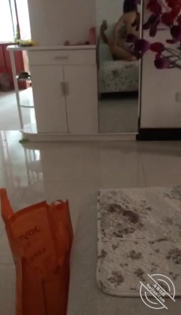 ri.bi@ 老娘还是心疼我的不让我动都是自己坐在上面自己来的。