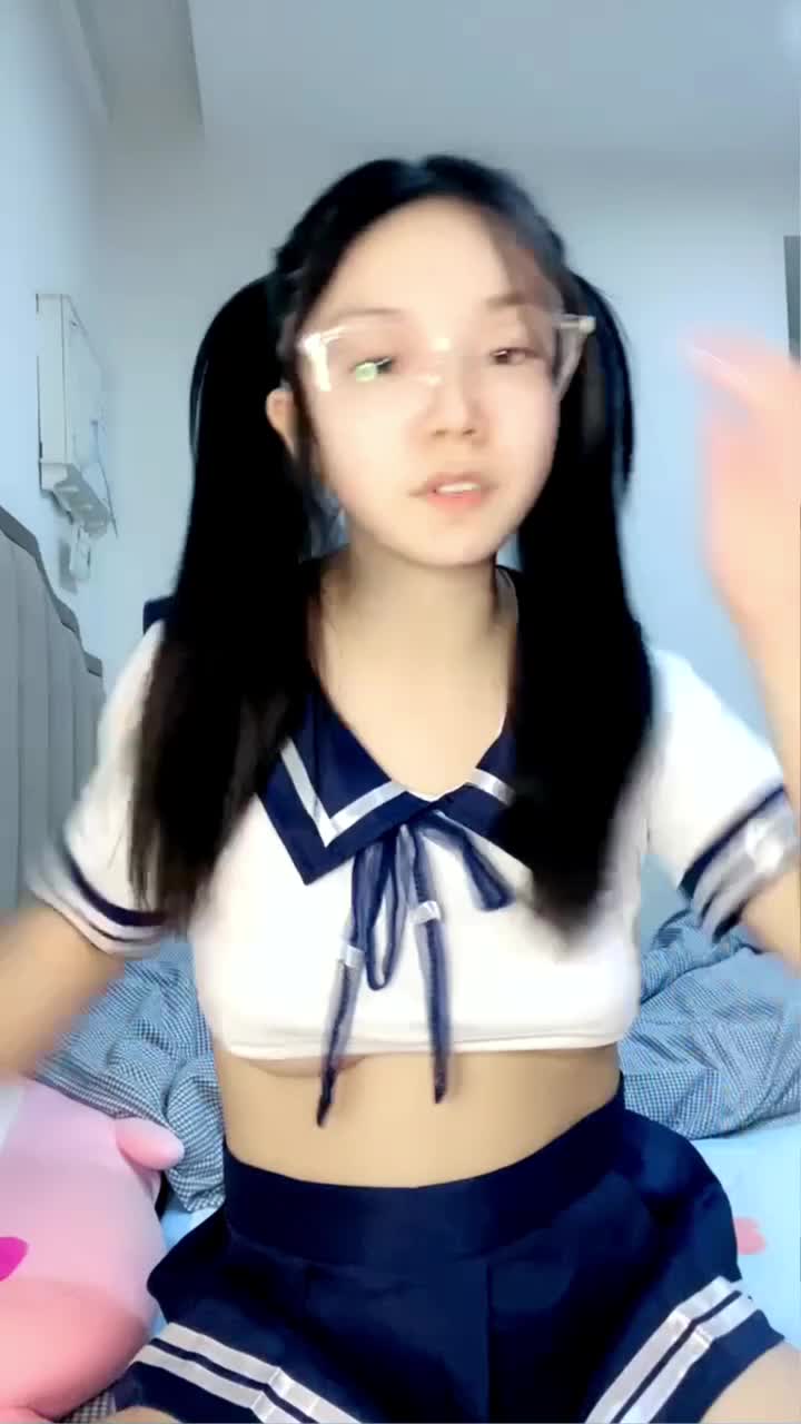 ri.bi@05反差嫩妹20250109_214406