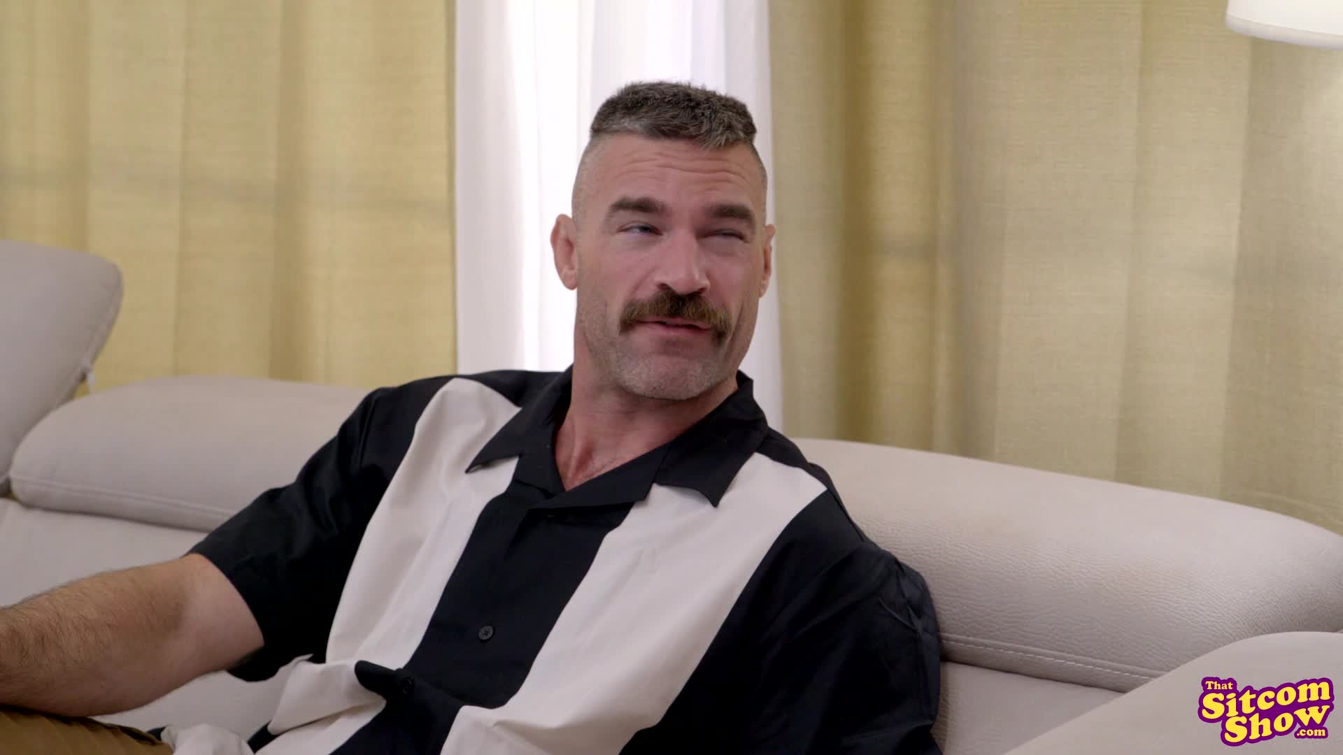 tss.19.09.13.haley.reed.a.pyramid.of.money.and.women