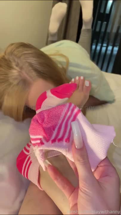 [Fansly] PlaywithAnny - 43 (SMXCeyKx)