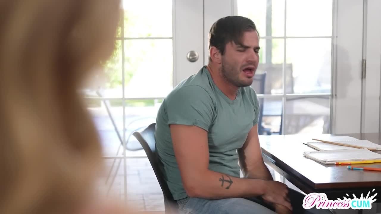 标题：PrincessCum【HD】苗條金髮美女戴著眼鏡在撞球桌上做愛女优：Molly Little标签：#中文字幕 #欧美 #口交 #反差