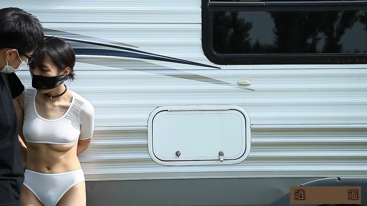 2048.hk@XYQIWH008户外严厉羞耻00后波霸女M，用铁拳和双脚调教她