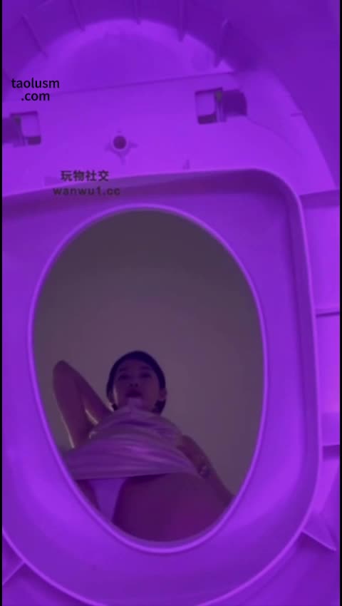 2048.hk@领主老大马桶视角俯视榨精在妈妈的屁股下被疯狂压榨