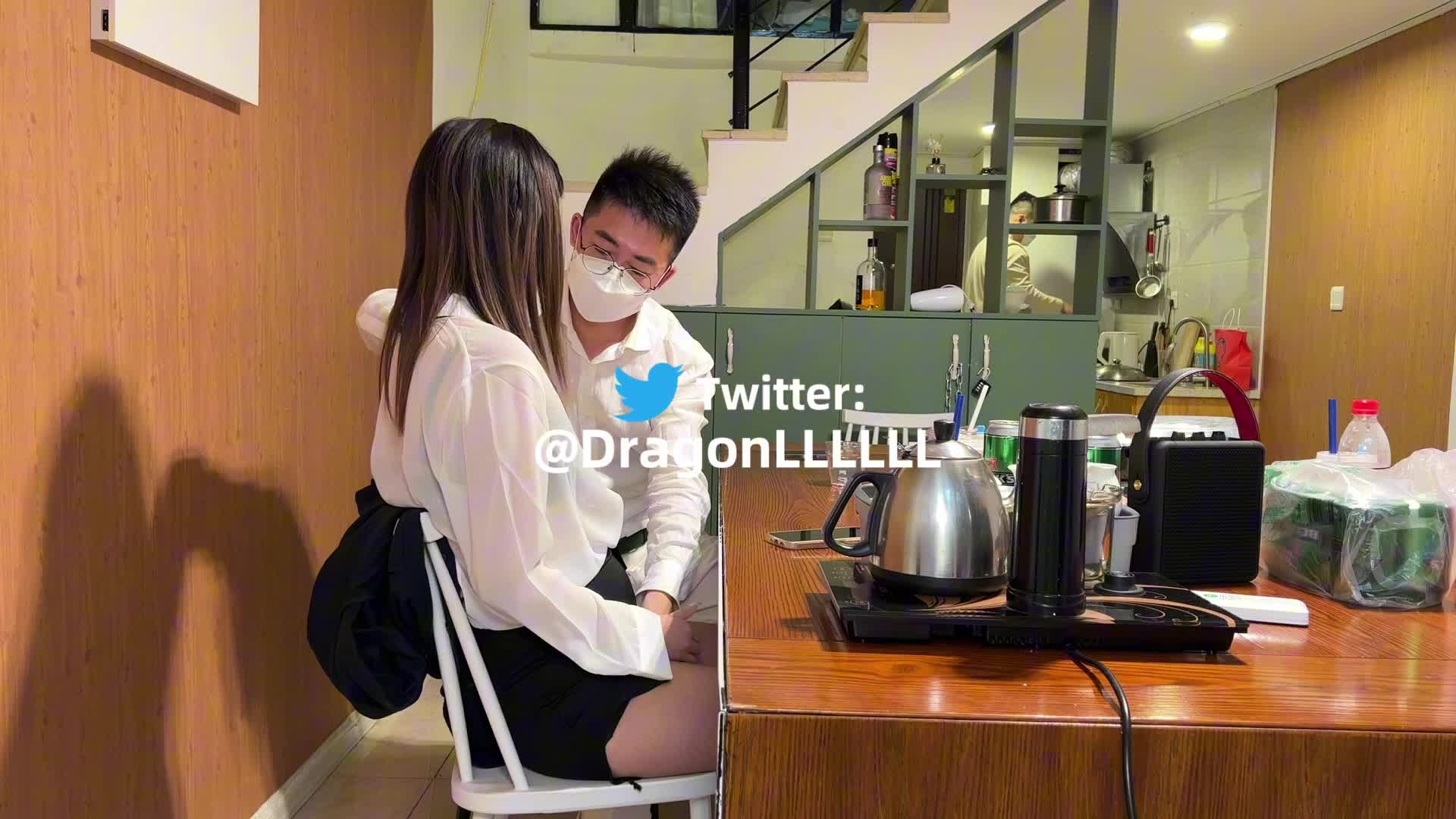 十二月福利⑦】万人骑露脸反差婊福建高颜长腿女神【DragonLLLL】23G完整长视频重金定制绿帽剧情1