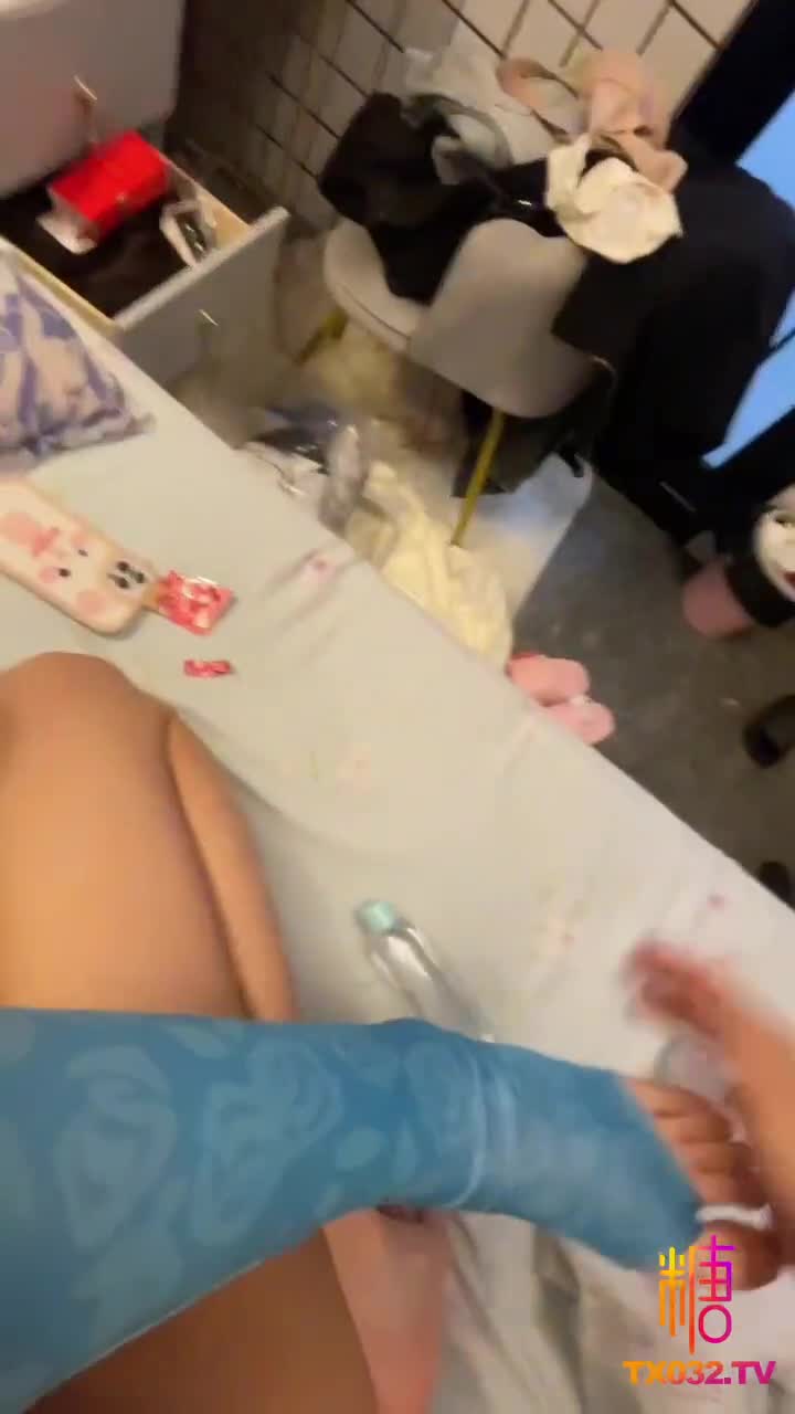 2048.hk@AKira【强制深喉】双阴道福利姬AKira-公孙离强制深喉 后入猛夹肉棒榨精