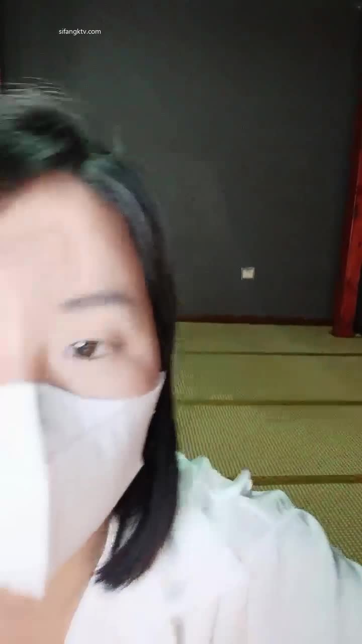 2048.hk@26438648_烛与小可_20221101_215957