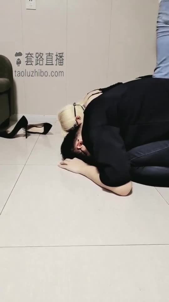 @2048.hk时安S 031_调教一对男女奴58分钟_御姐范羞辱下贱情侣奴_调男女双奴 精彩奴下奴_VTL9484