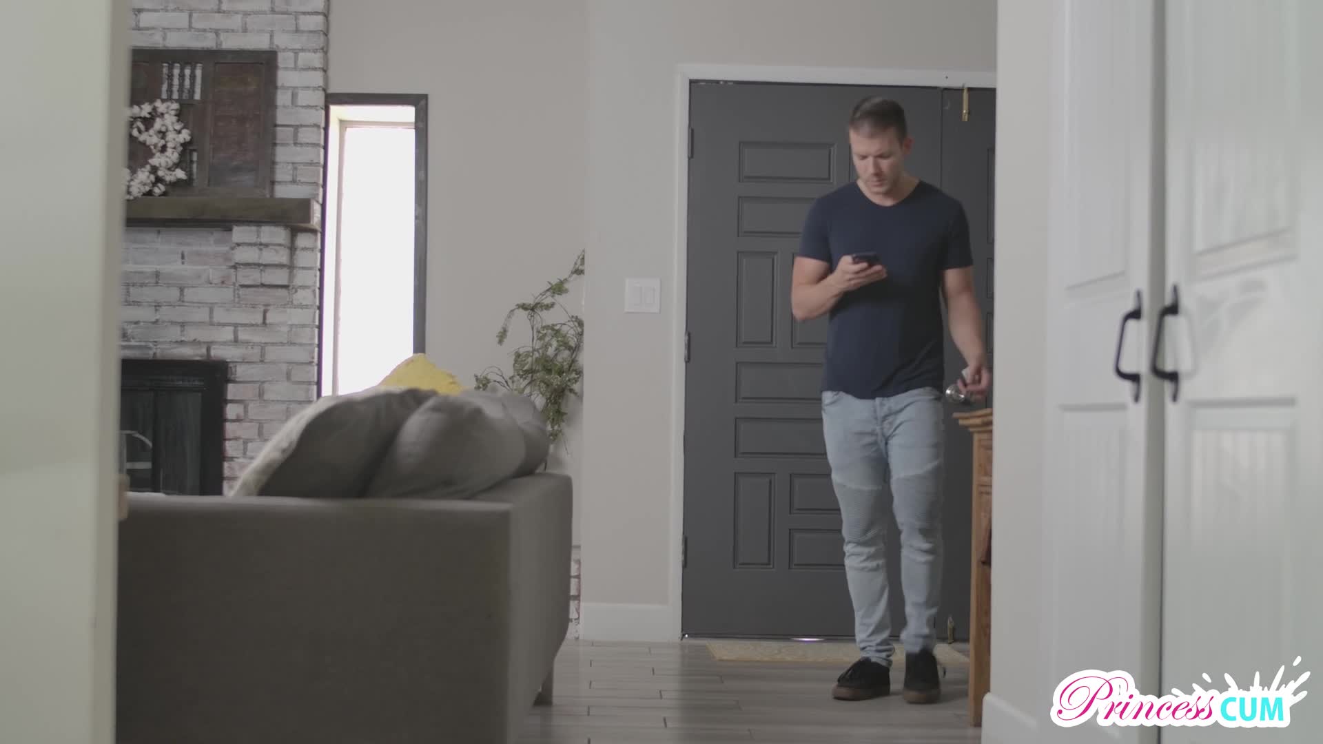 pc.20.08.21.vanna.bardot.step.sisters.honeymoon