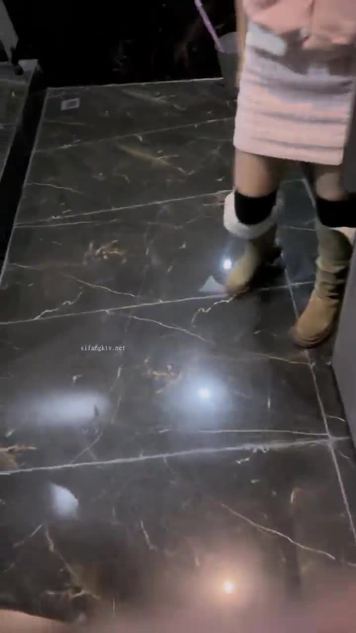 桃奶木香奈12-28-179947872_20231228-224443-783