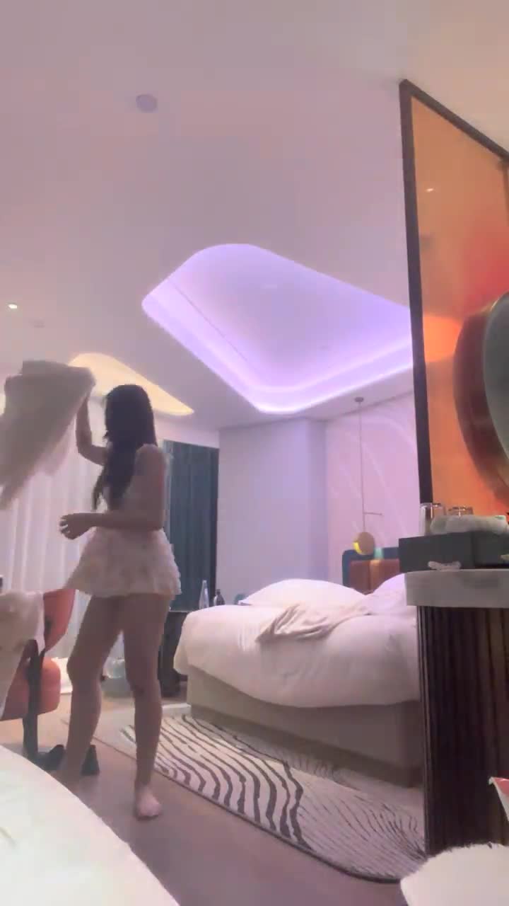 2048.hk@03年安琪拉表妹9-7-184274933