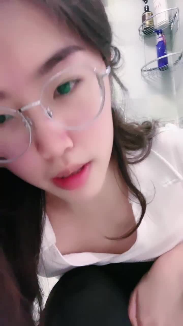 @2048.hk嘉妮S 034 健身后原味鞋袜辱狗奴