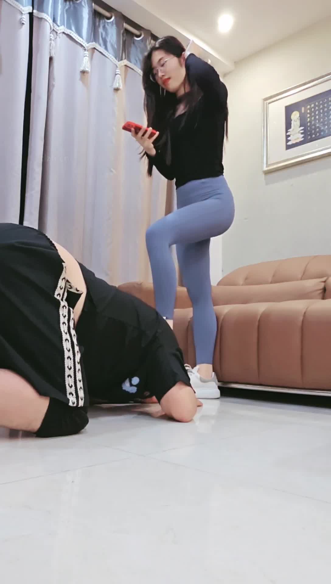 @2048.hk嘉妮S 127 食物链的顶端是62分钟