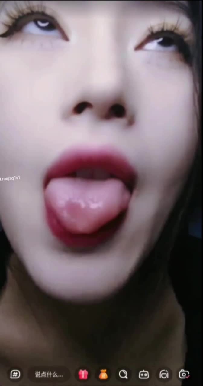 2048.hk@一对一盯射录屏 (27)