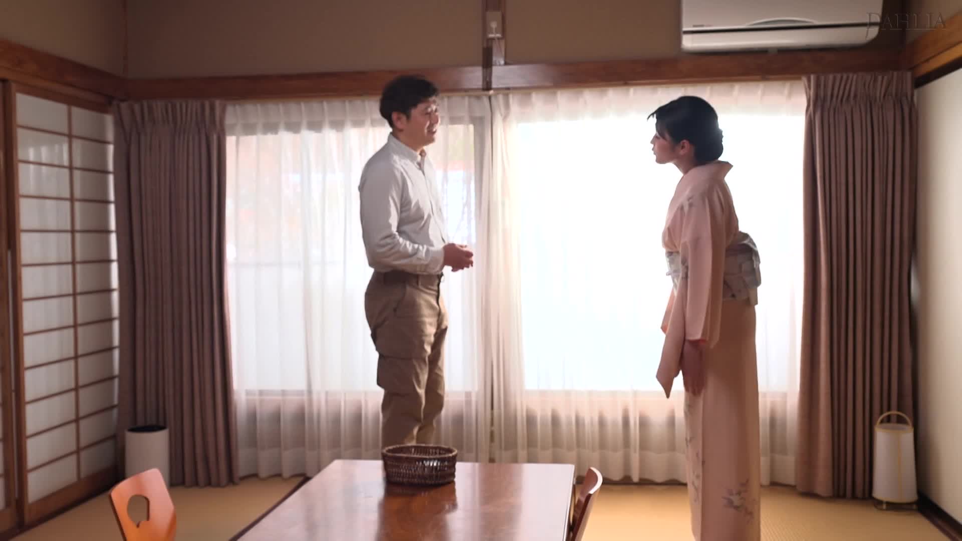 美乃すずめDLDSS-020-五感を奪う超高級旅館若女将のねっとり極楽リップ接待