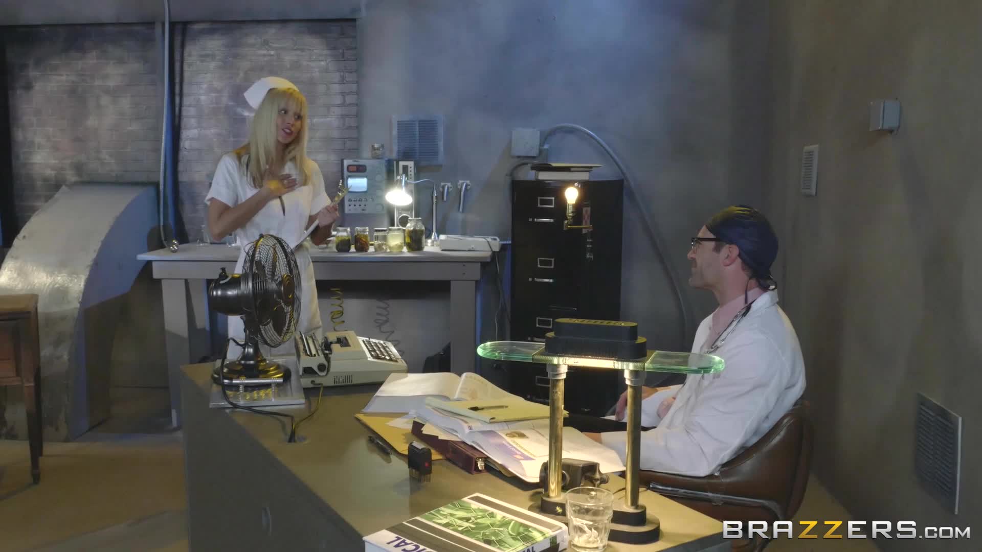 da.16.01.09.noelle.easton.and.peta.jensen.sexperiments