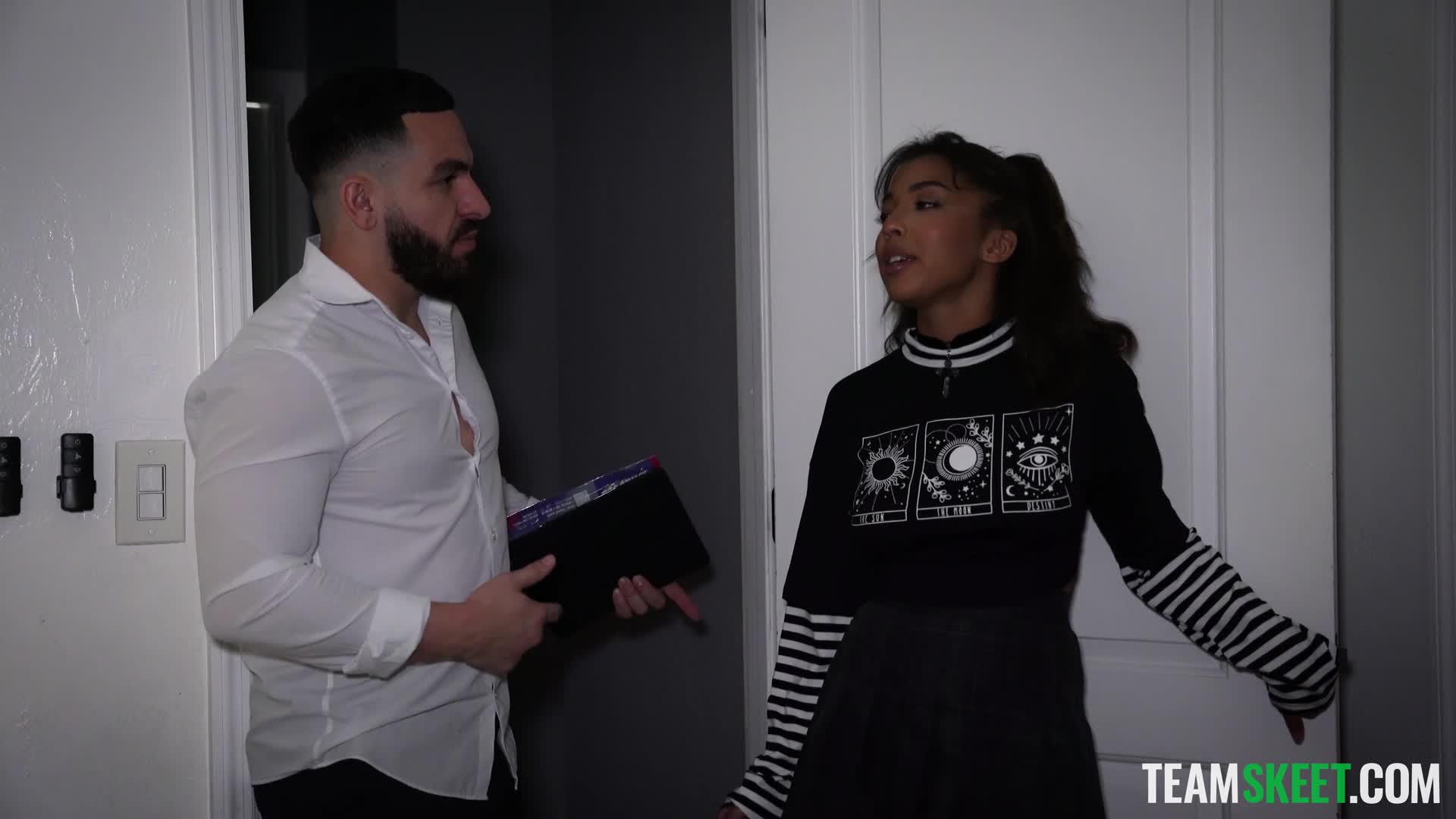 teenpies.23.05.28.malina.melendez.the.alcumist