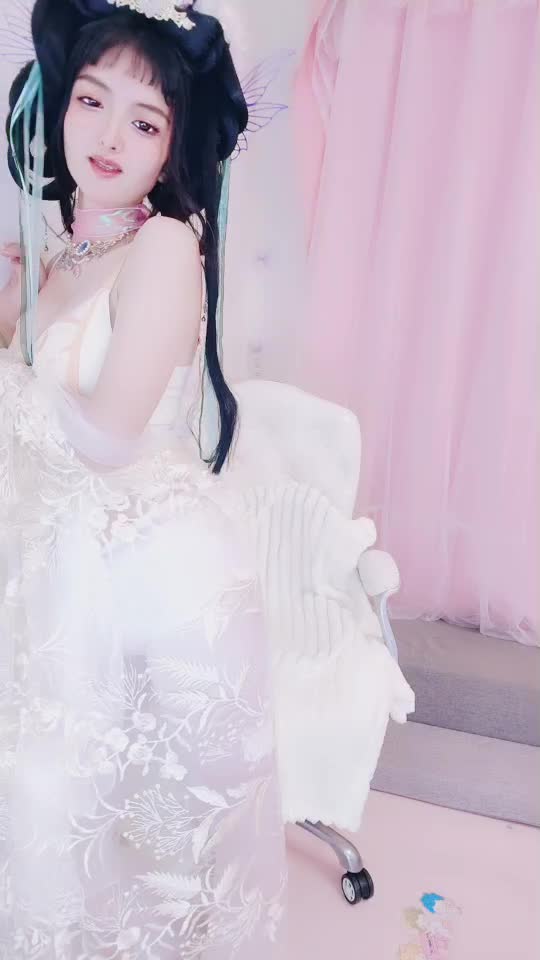 2048.hk@第一次下海2053986332_20250810-023204