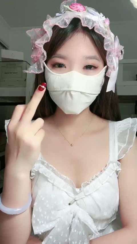 @黑心爱菜主子jb太小只能被老婆主人当成伺候做爱的ATM绿帽提款机了当你有一个貌美如花的女友结果她在看了你jb之后嘲讽你‘jb这么小啊～’为了得到她只能当狗被使唤辱骂提款新婚之夜还强迫你看她和情夫做爱当她的丝袜上沾满了情夫的精液你他妈居然硬了下贱的想去舔她丝袜脚还被羞辱2025-08-13 (60)