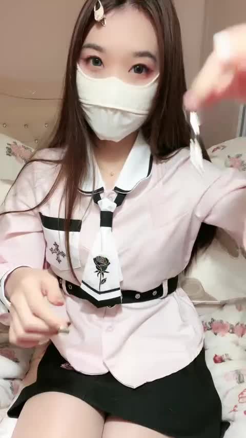 @黑心爱菜主子jb太小只能被老婆主人当成伺候做爱的ATM绿帽提款机了当你有一个貌美如花的女友结果她在看了你jb之后嘲讽你‘jb这么小啊～’为了得到她只能当狗被使唤辱骂提款新婚之夜还强迫你看她和情夫做爱当她的丝袜上沾满了情夫的精液你他妈居然硬了下贱的想去舔她丝袜脚还被羞辱2025-08-13 (8)