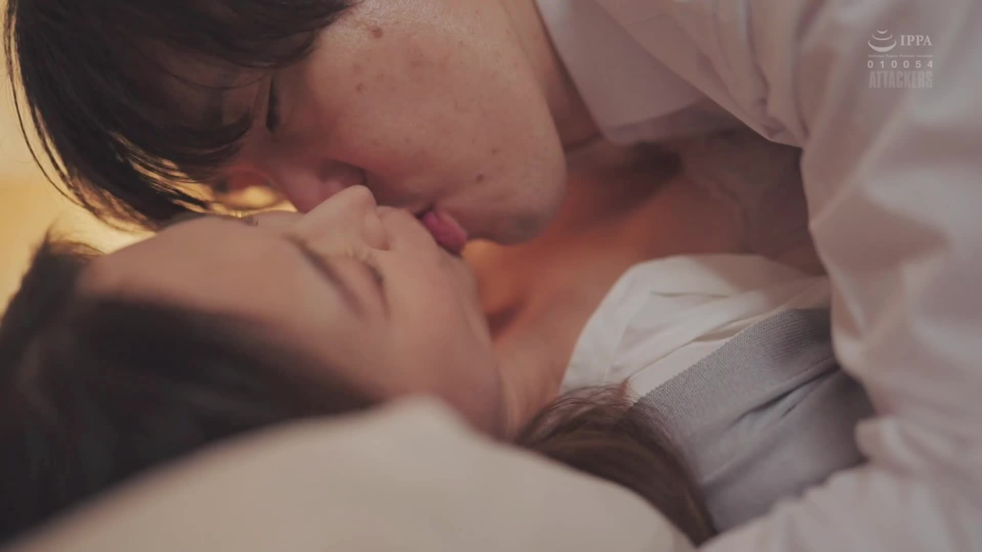 #人妻 #淑女 #反差 #黑丝 口交不算出轨吧？这借口真好，然后就控制不住自己了～这也不止口啊！完整2小时03分钟已更SVIP 解锁百位福利姬