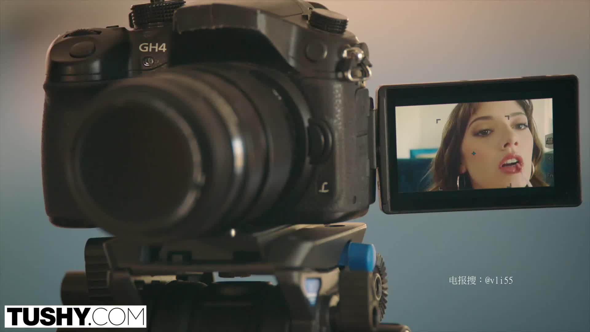 #肛交 #爆菊 神仙颜值小姐姐在沙发自慰菊花 被男主直接用鸡巴塞满菊穴