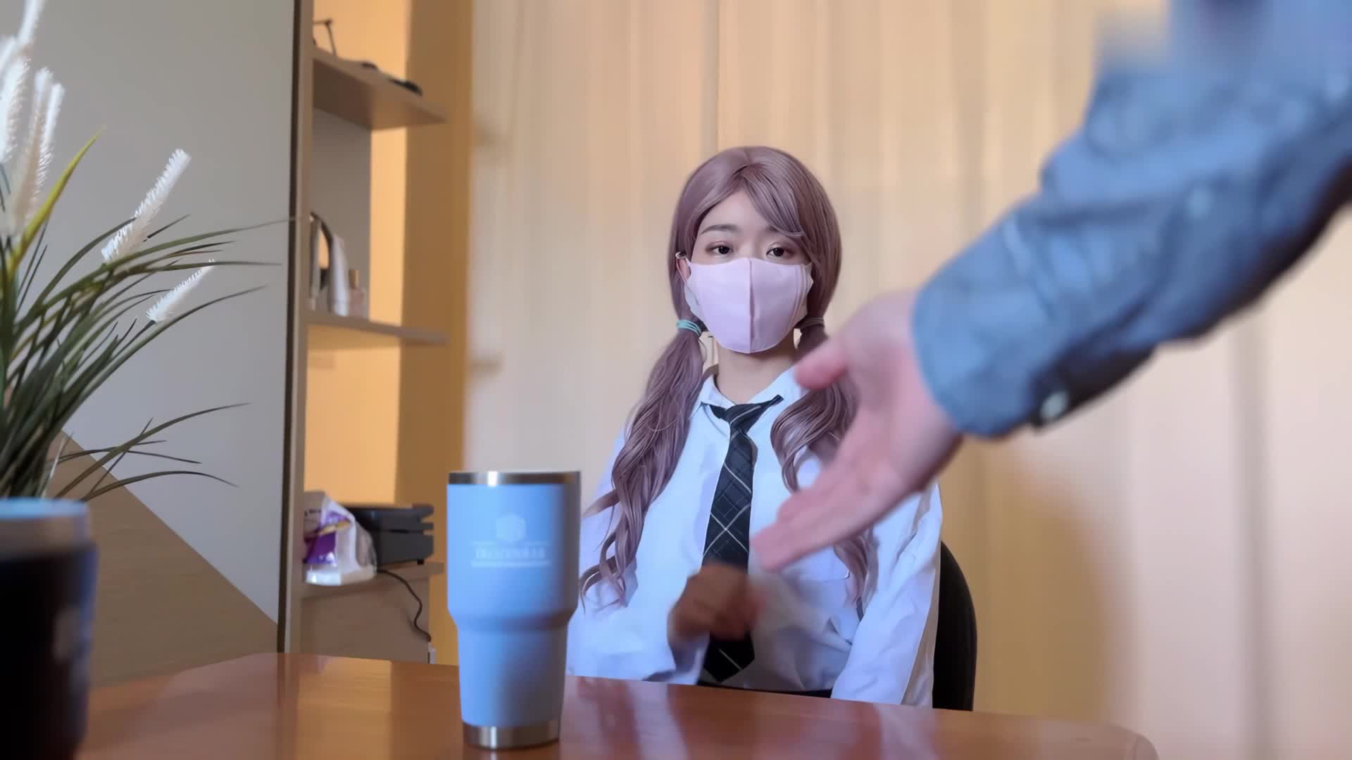 2048.hk@-2024.6.6目睹媽媽與繼父做愛，產生了難以壓抑的興奮(上集)