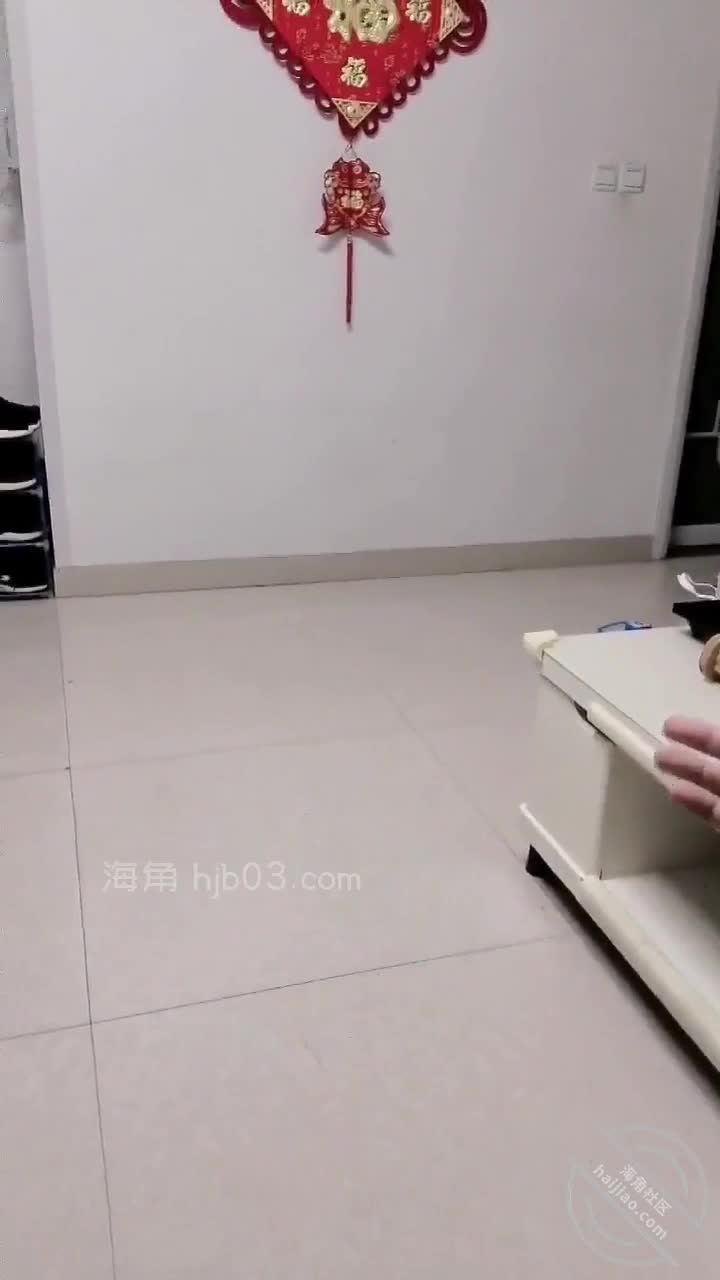 #乱伦 #口爆 #巨乳买了个偷拍眼镜用来记录我跟小侄女在家偷情的第一次，中途以为被发现转到房间开操