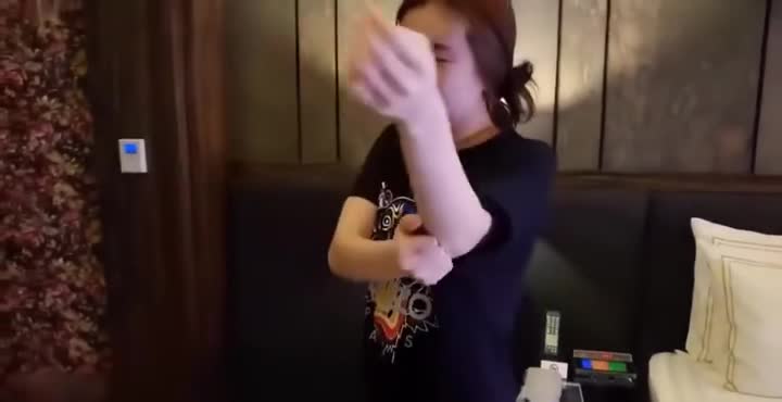 高学历眼镜妹调情互摸口交后入抬腿大力猛操