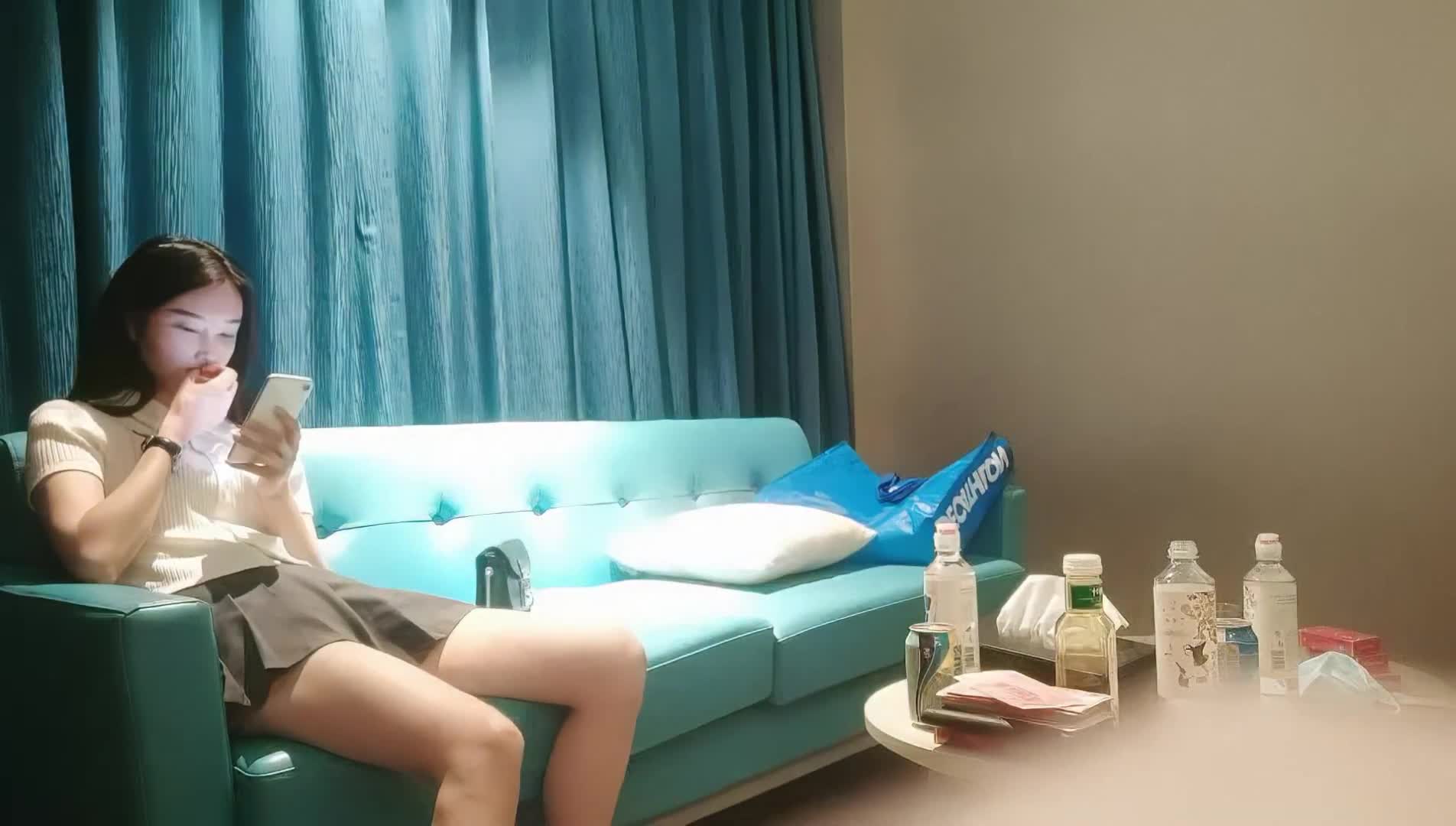 【探花精选】清纯外围小姐姐，乖巧听话花式啪啪高潮迭起SM虐待