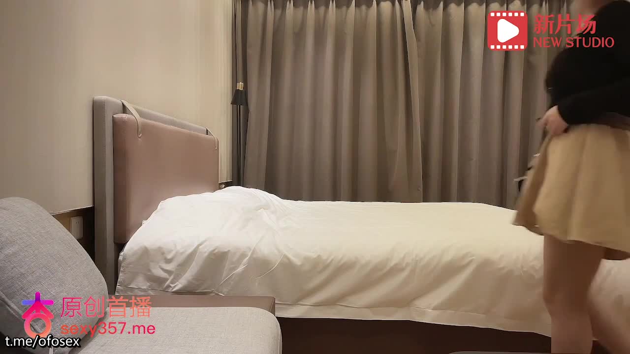 探花田伯光酒店️约操丰腴气质人妻，谈吐大方得体皮肤白里透红下面淫水欲流免费开车机器人