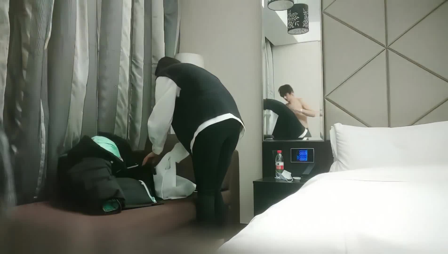 【探花精选】清纯校园女神，近景口交，69，粉嫩鲍鱼，后入啪啪插反差学生福利