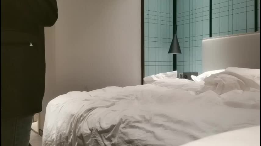 清纯00后美少女，害羞温柔甜美，娇嫩胴体暴力摧残，轻声娇喘格外诱人【主要信息】#探花 #颜值 #网红 #女神 #学生爆菊肛交