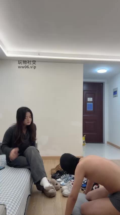 2048.hk@子熙TJ：05年舔鞋小狗2025-02-19