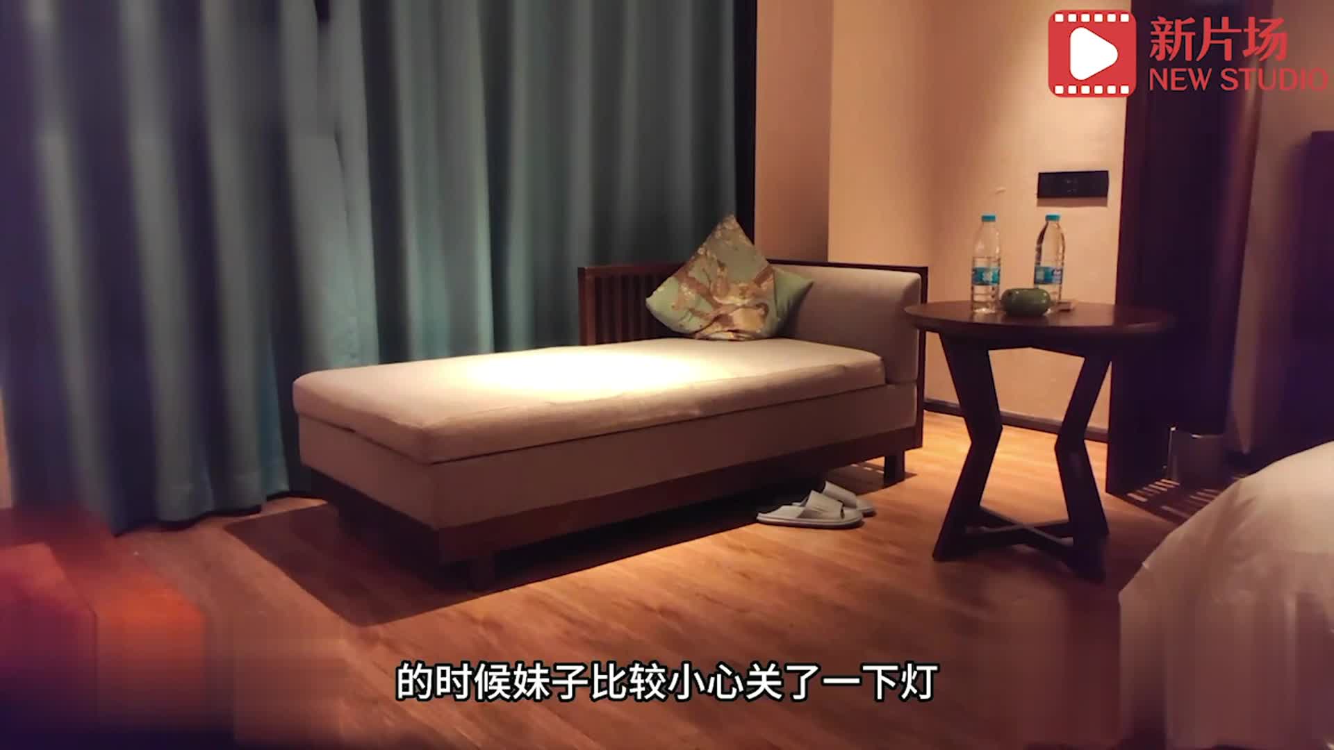 【#杏吧探花】3000约的高颜值靓妹，把她的双腿放到肩上狠操NTR绿帽淫妻