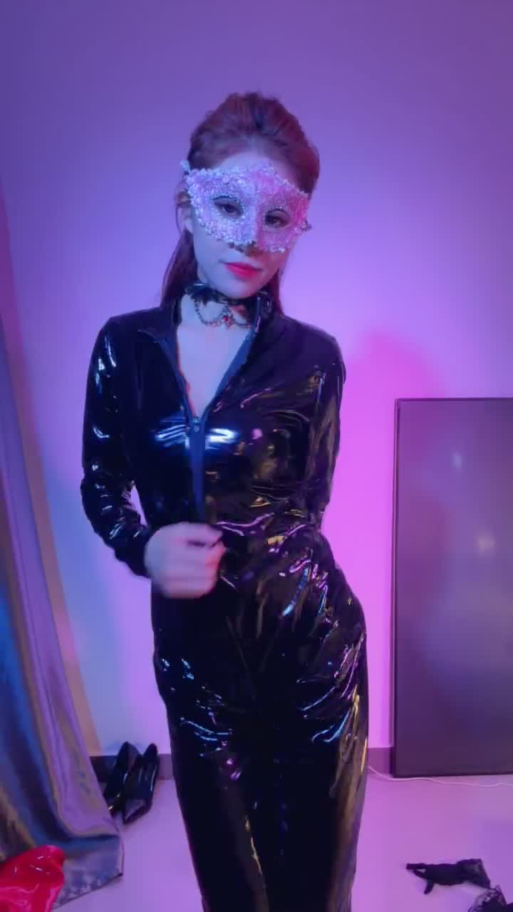 2048.hk@247068895_20251005_192107