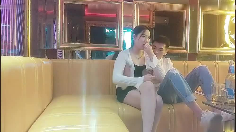 KTV撩妹达人做爱要放周杰伦的歌