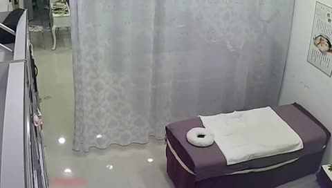 【真实女子SPA】破解养生馆网络摄像头偷窥】身材不错的妹子做理疗