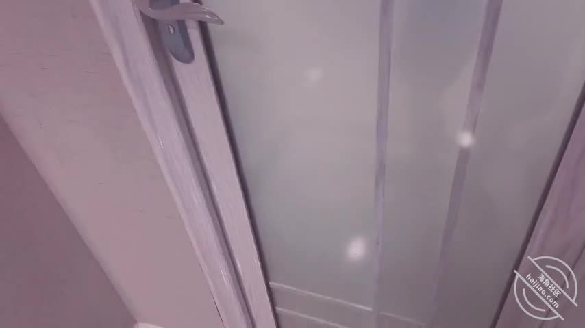 #欲求不满的嫂子【海角精选】给骚逼嫂子道歉，带她去看电影，没忍住江边又把嫂子搞了，接着回家又搞￼￼￼