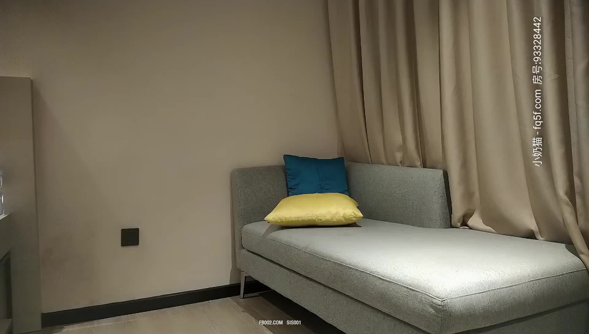 【AI高清2K修复】2020.10.14【鸭总侦探】高价外围小姐姐，蜂腰翘臀完美身材，超清晰镜头鲍鱼一览无余，沙发啪啪呻吟不断