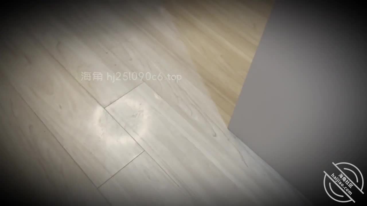 #姐姐的奶味【海角精选】姐夫喝醉在客厅睡着了，我去老姐房间悄悄干了一炮，真他么刺激