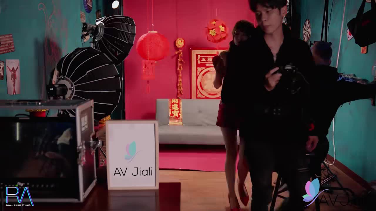 #国产 #无码 #骚货 #内射 #后入台湾模特乐柰子跟摄影师乱搞