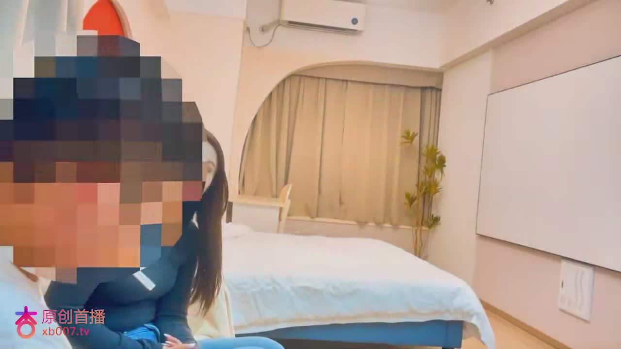 #国产 #无码 #乱伦 #操逼 #内射 微胖嫩妹口交非常卖力,头部冲刺浪叫不断